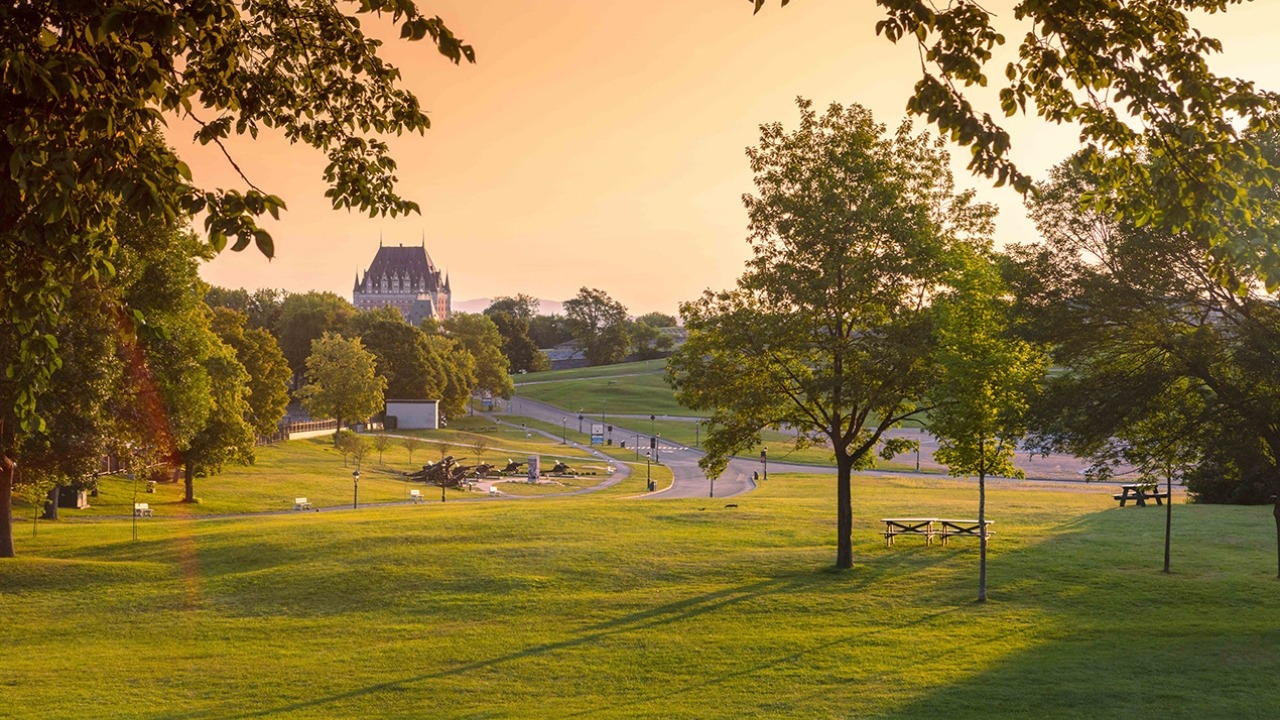 BỜ ĐÔNG CANADA